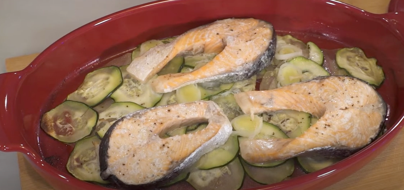 Salmon en papillote con verdura y patata